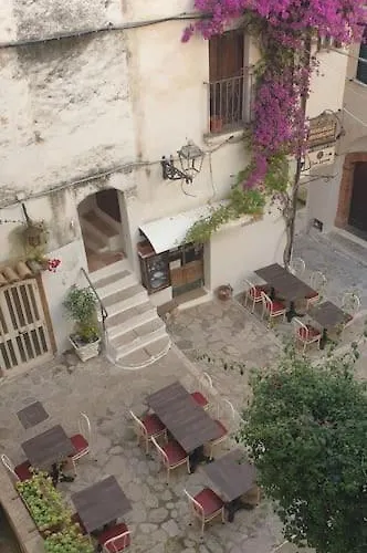 Casa Fiabesca A *